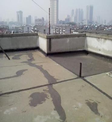 辽宁漏水维修 楼顶漏水是什么原因，楼顶漏水维修方法是什么?